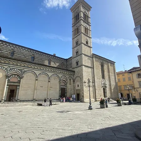Sole - Nel Centro Storico Vicino Stazione *